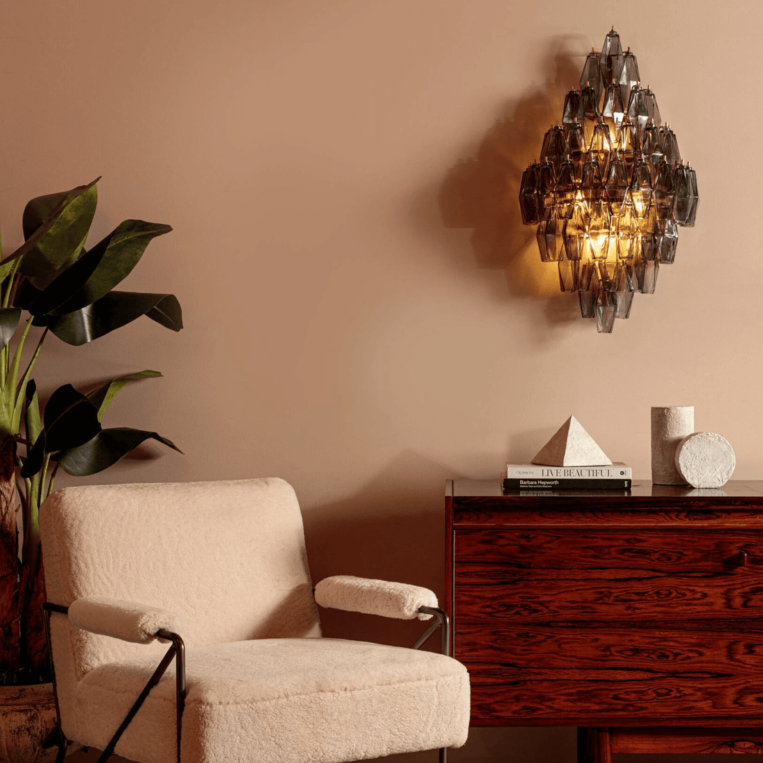Aurora Luminaire Mural Ambre Diamant Polyèdre Vintage