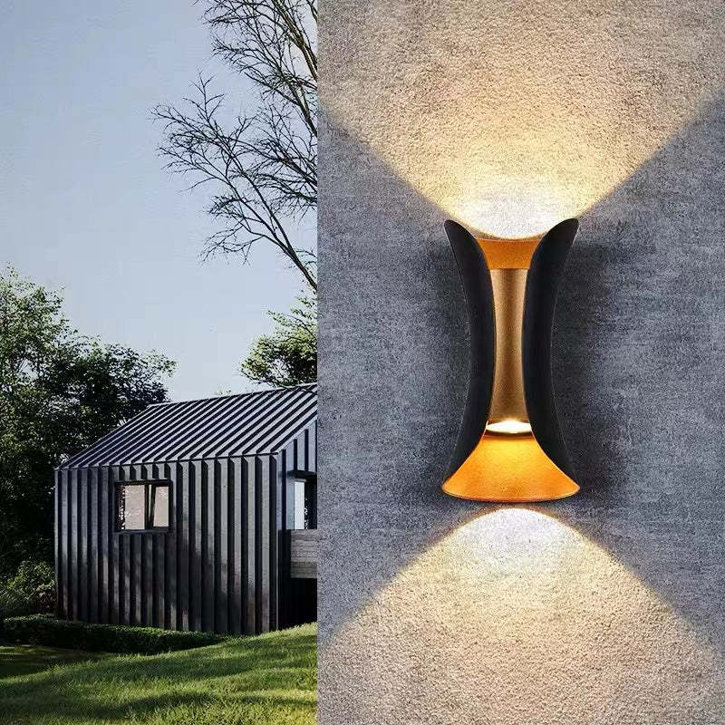 Noxel Applique Murale Simple Noir/Blanc/Or. Cour