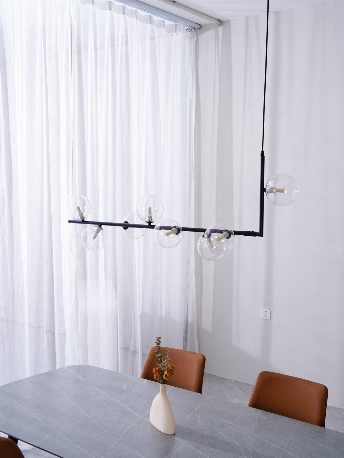 Lustra Lustre en Verre avec Structure en Acier Noir Linéaire