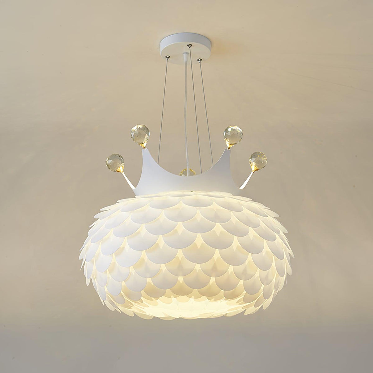 Solara Lampe suspendue en acrylique à couronne festonnée fantaisiste
