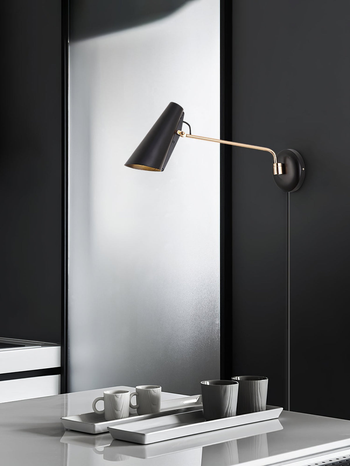 Izoren Elegance Birdy Plug-in Wall Lamp