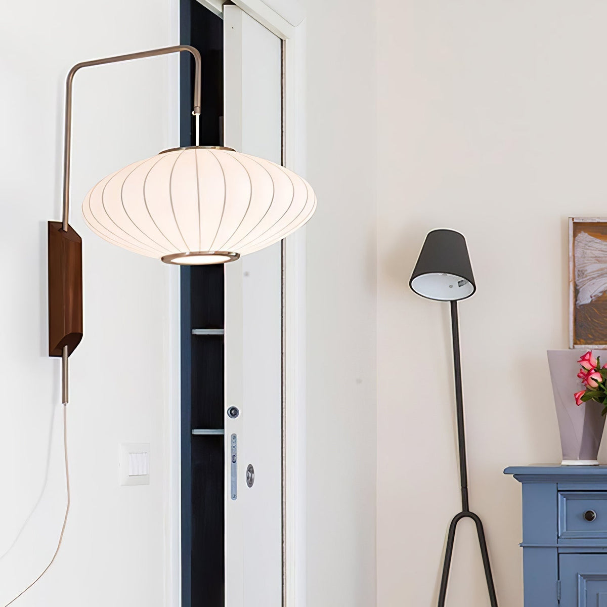 Lustra Wall Sconce Walnut Ball
