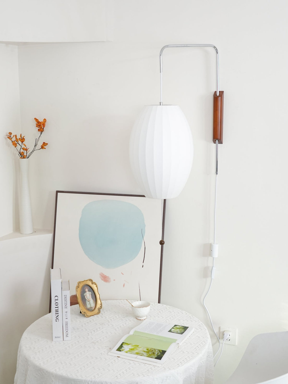 Lustra Wall Sconce Walnut Ball