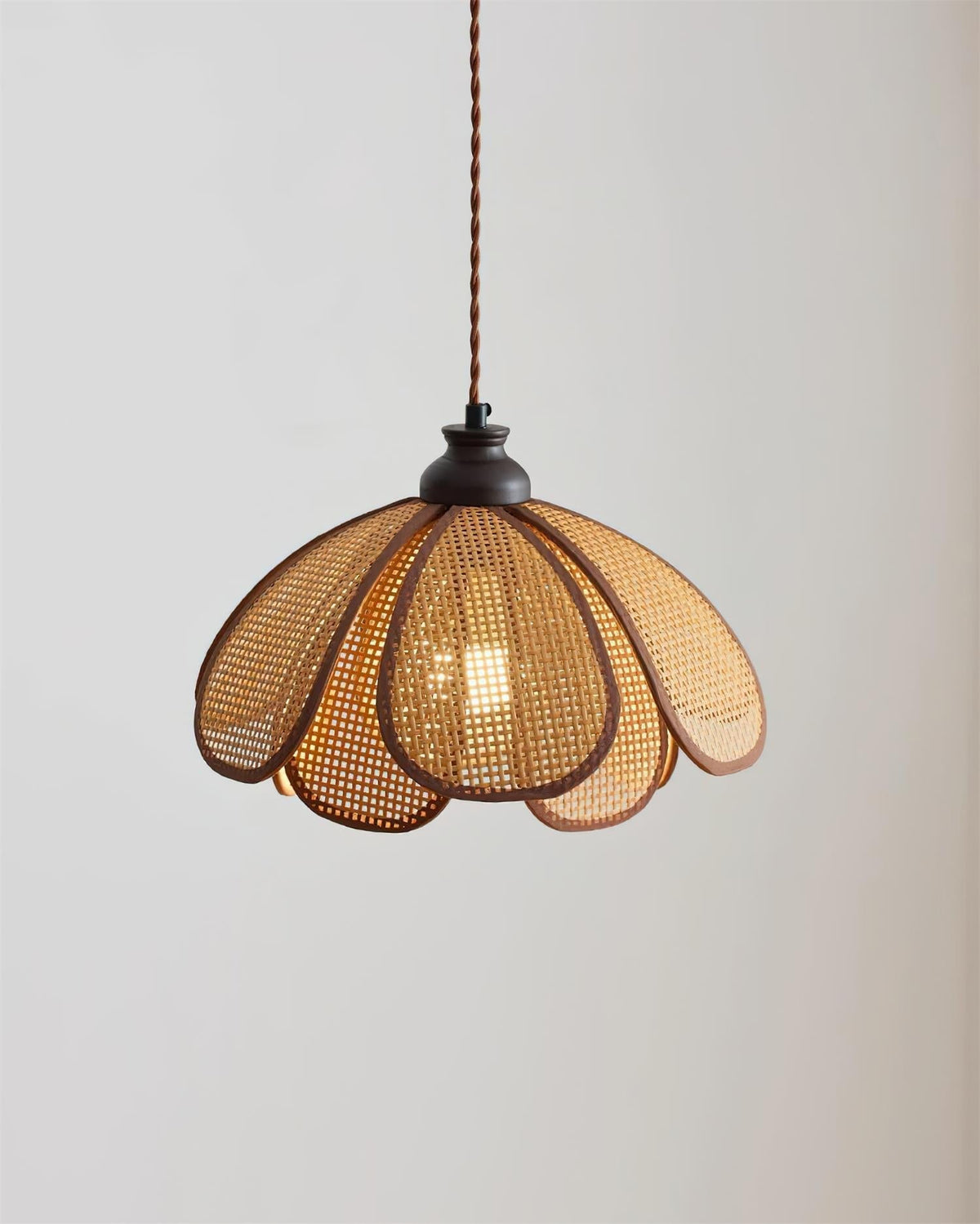 Capelina Suspension Pétale en Bois Moderne