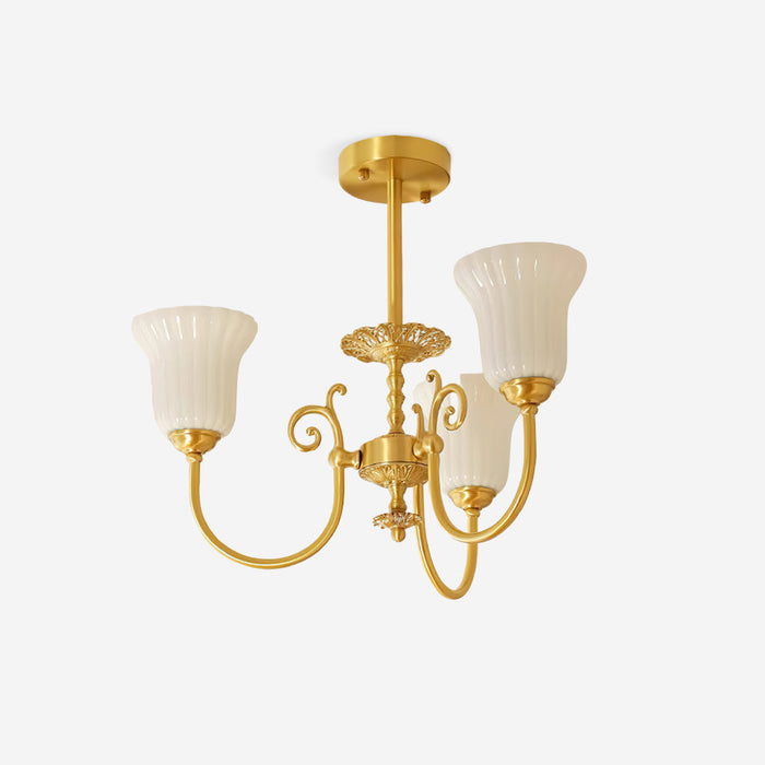Lustre Avec Bras en Laiton et Abat-jour en Verre Blanc Opulent Luxe