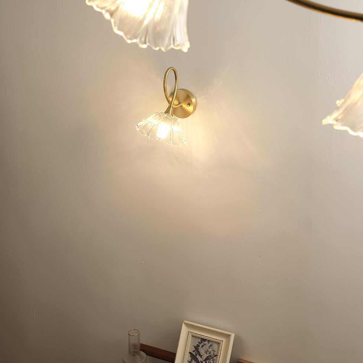 Aurora Glass Elegant Wall Lamp