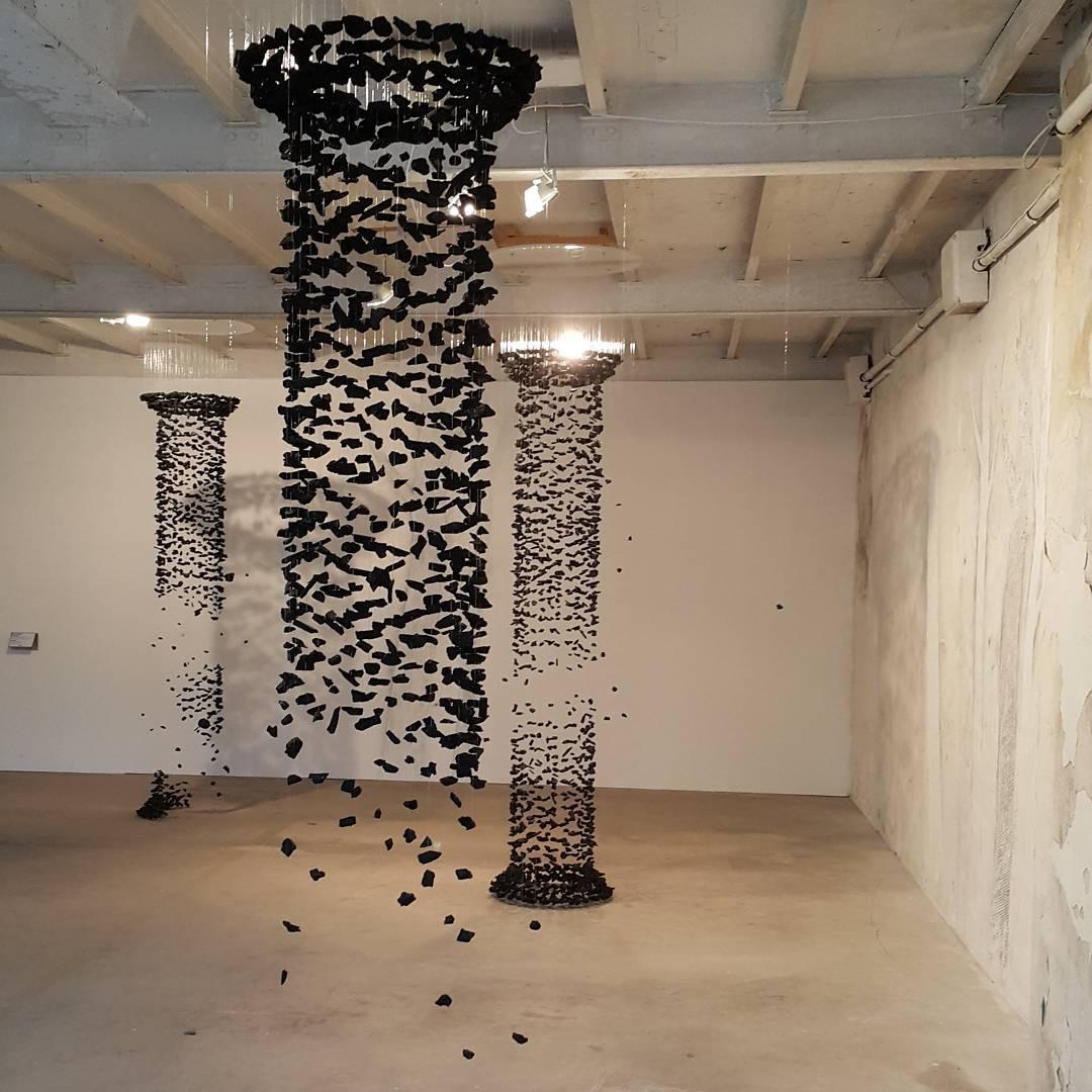Arsilus Lustre Sculptural en Pierre Charbon