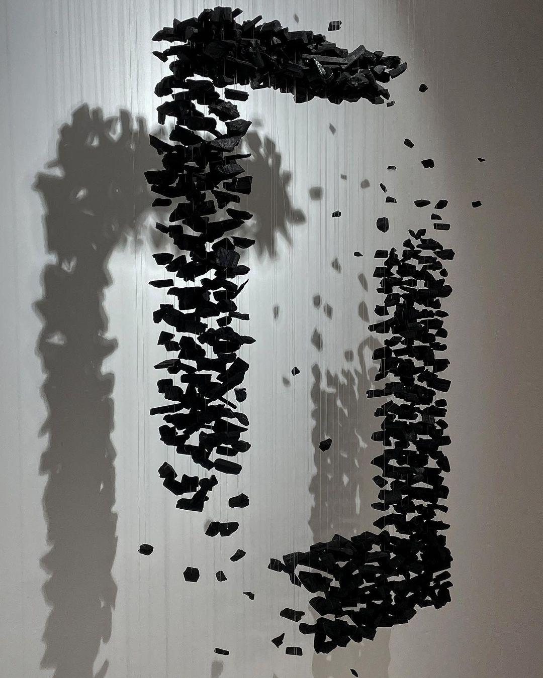 Arsilus Lustre Sculptural en Pierre Charbon