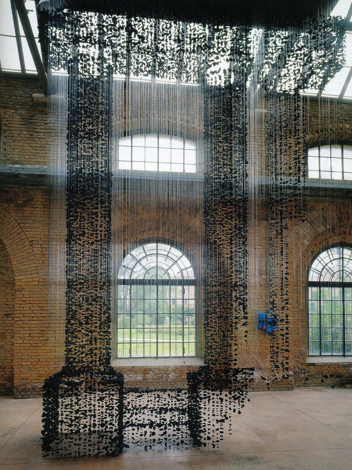 Arsilus Lustre Sculptural en Pierre Charbon