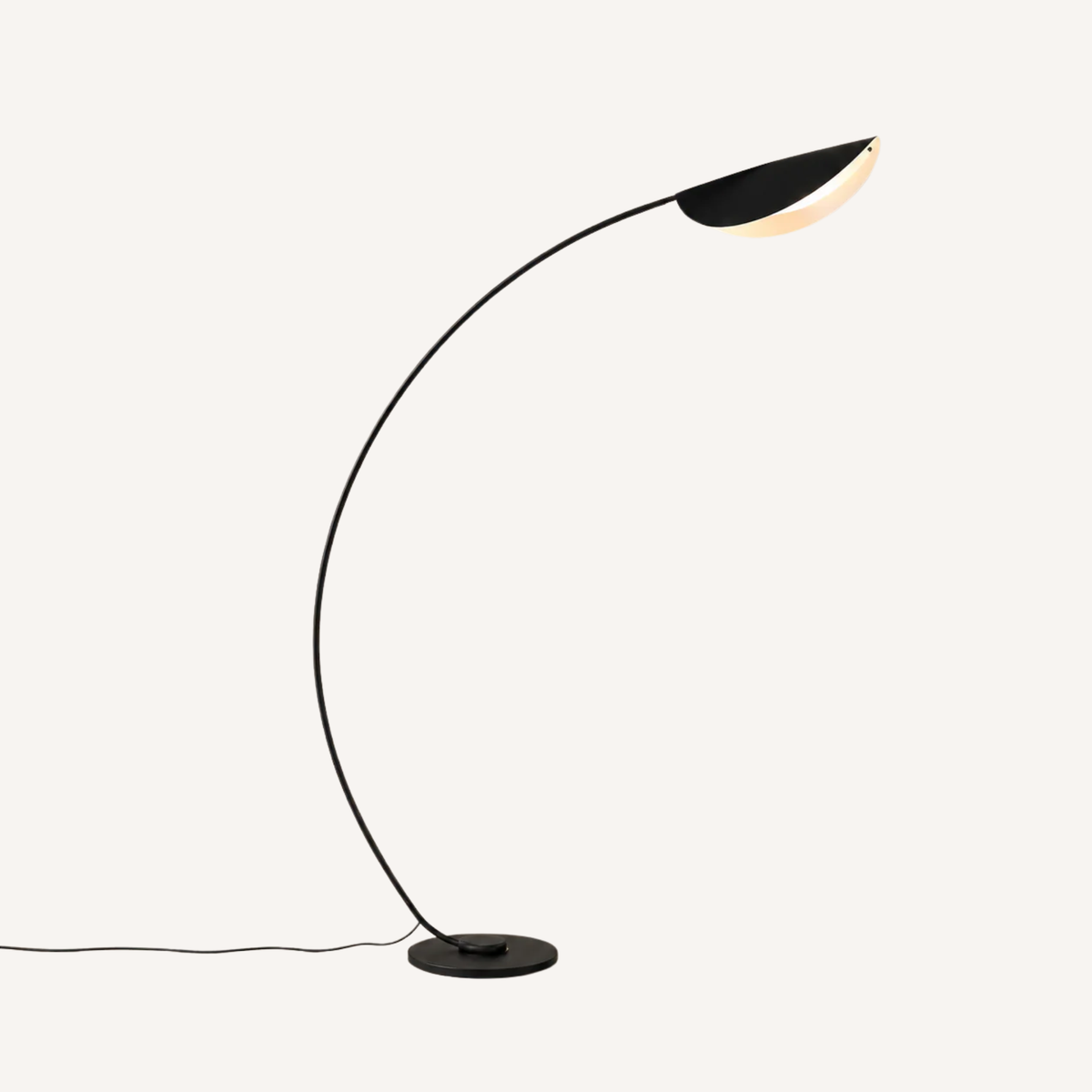 Lampadaire Arc Noir Minimaliste - Noctaro