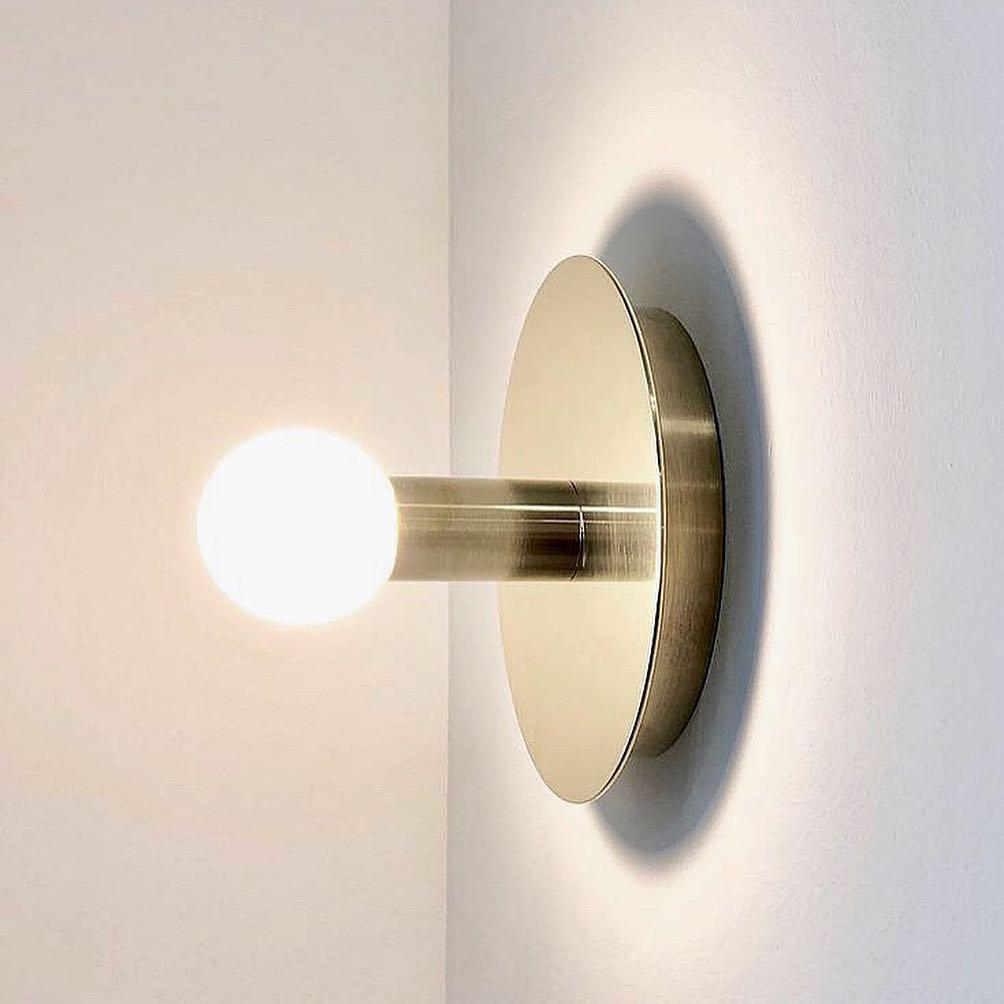 Lustra Wall Lamp Brass Bulb