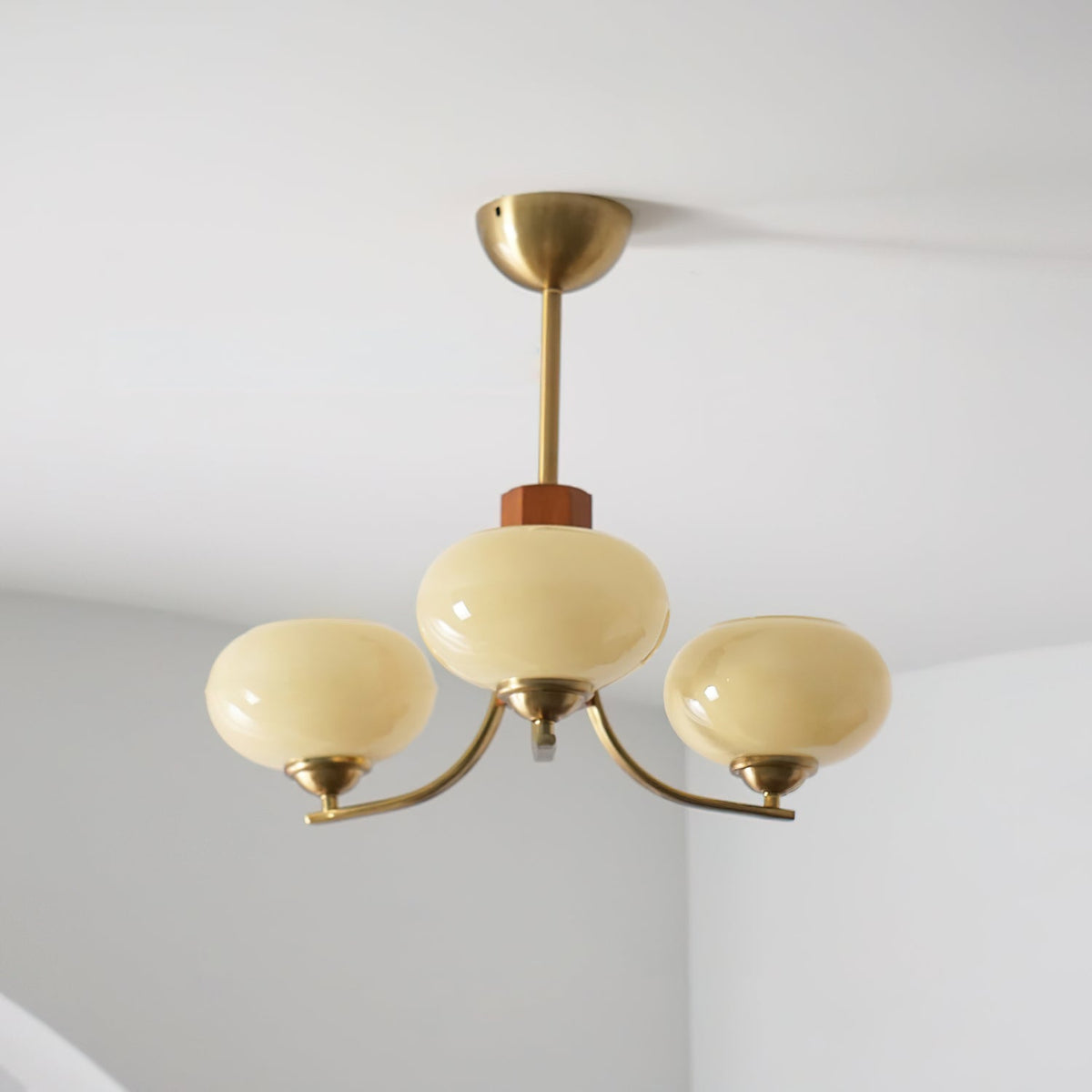Auralyn Lustre Globe 6 Lumières Verre Ambre