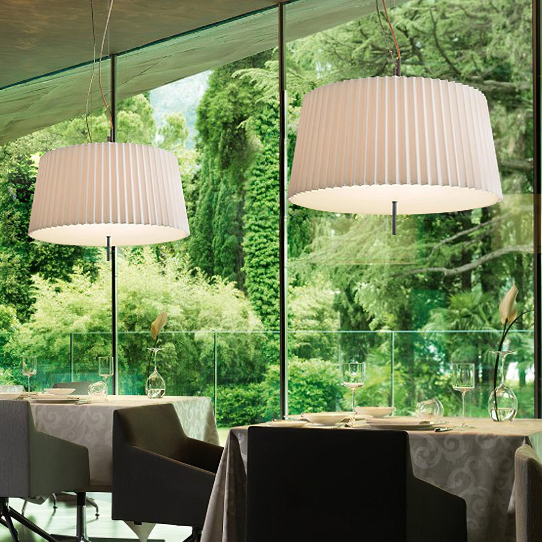 Folie Suspension Plissée Minimaliste Sérénité