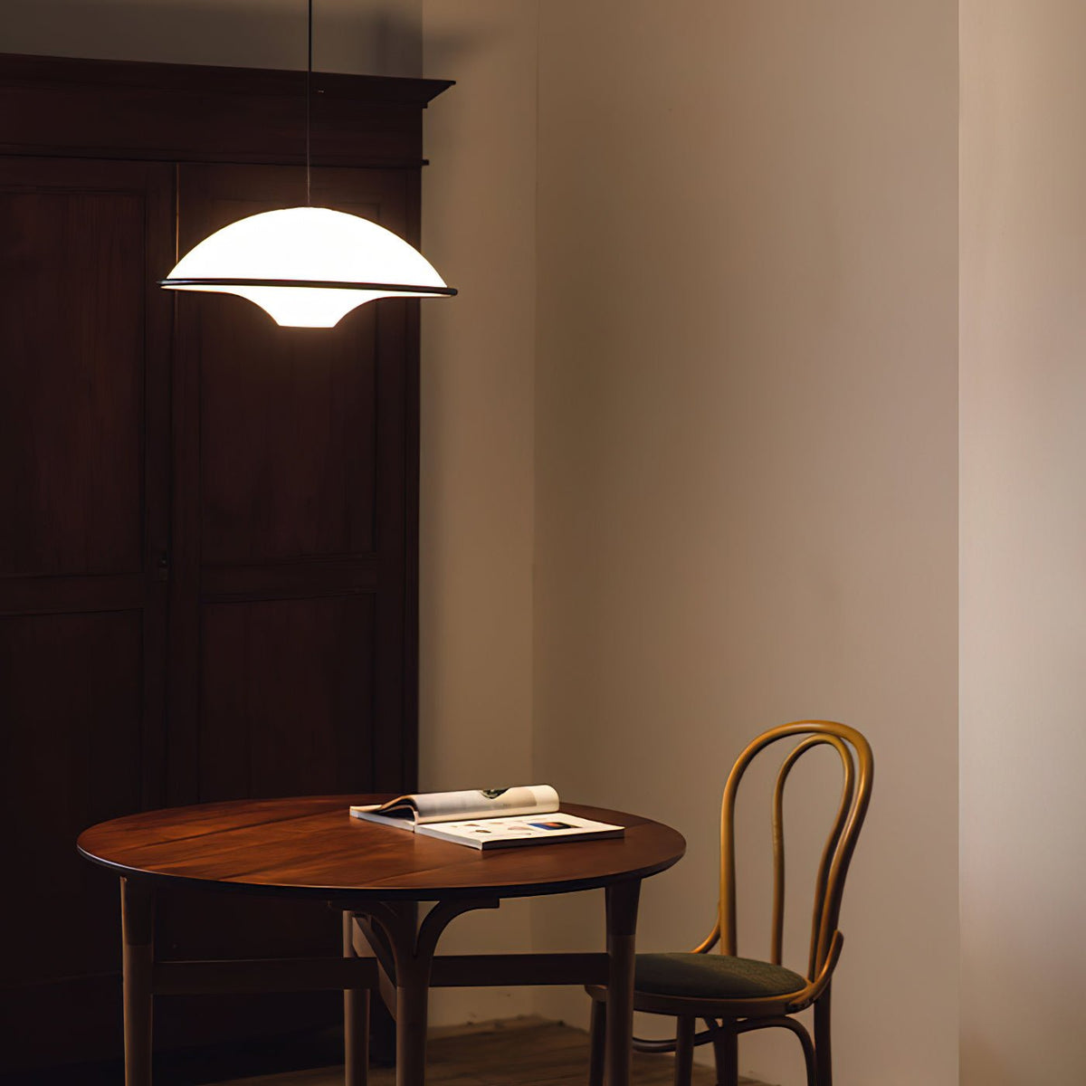 Veda Suspension Moderne en Acrylique