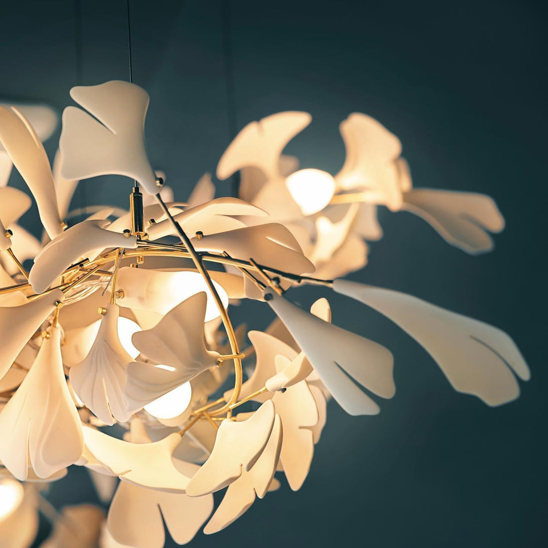 Gingko Lustre Version Longue Porcelaine Branche de Feuille Organique