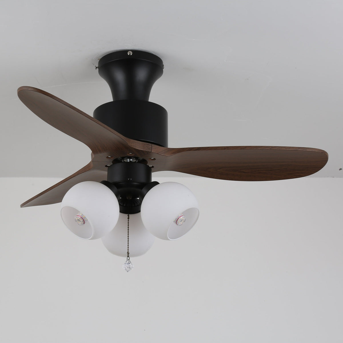 Plafonnier ventilateur Gwen en verre vintage