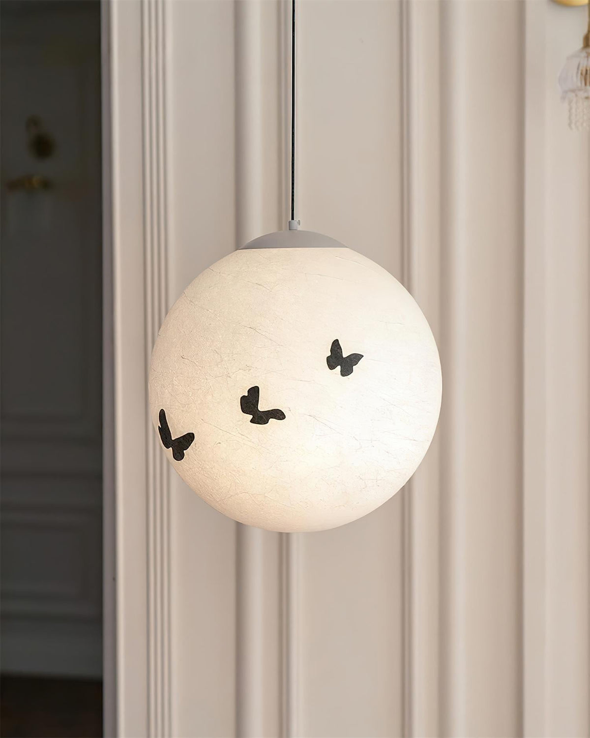 Luna Suspension Globe Flutter