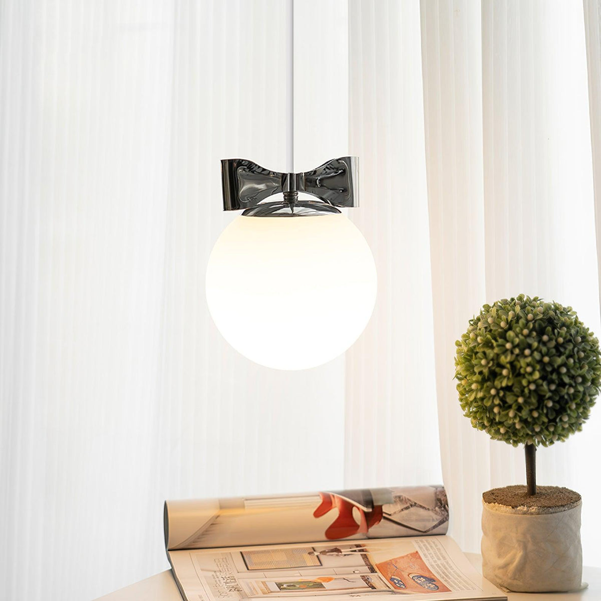 Luna Lampe Suspendue Globe en Verre Accent Chromé Minimaliste