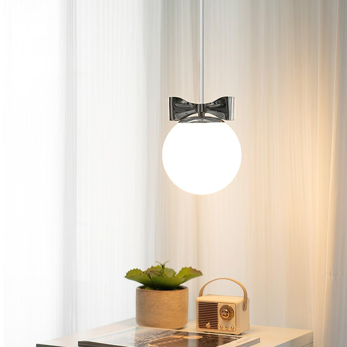Luna Lampe Suspendue Globe en Verre Accent Chromé Minimaliste