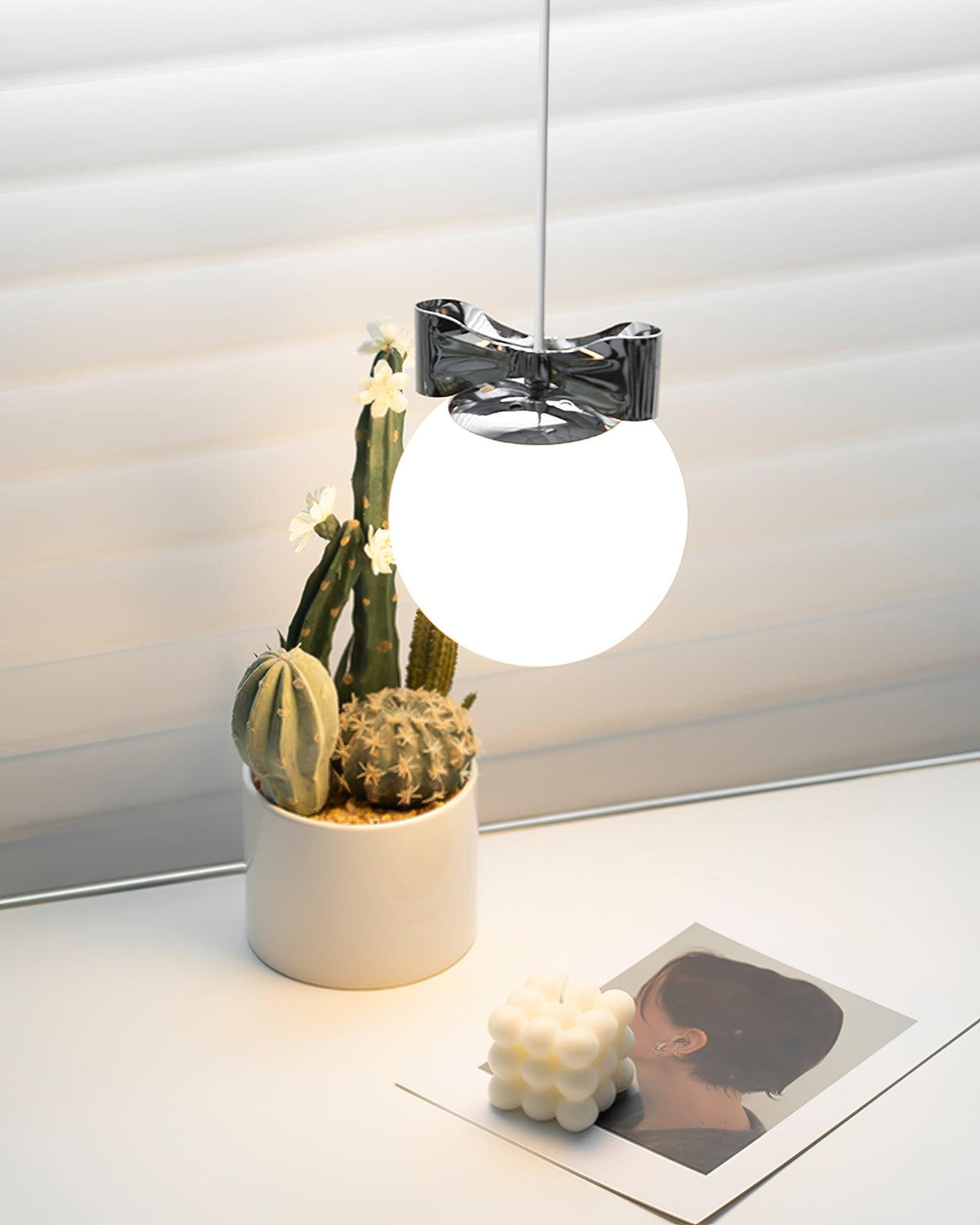 Luna Lampe Suspendue Globe en Verre Accent Chromé Minimaliste