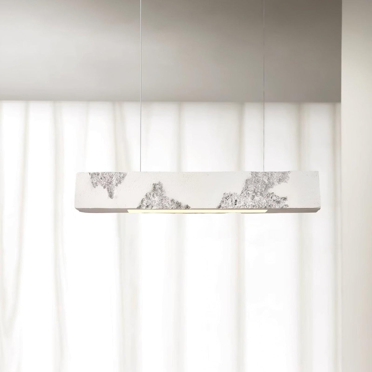 Lunar Gleam Suspension Texturée Minimaliste Céleste