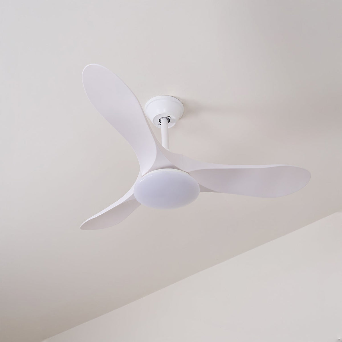 Plafonnier ventilateur moderne en bois Velix