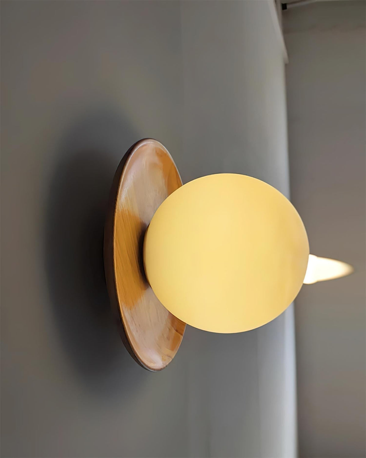 Mia Applique Murale Boule Minimaliste