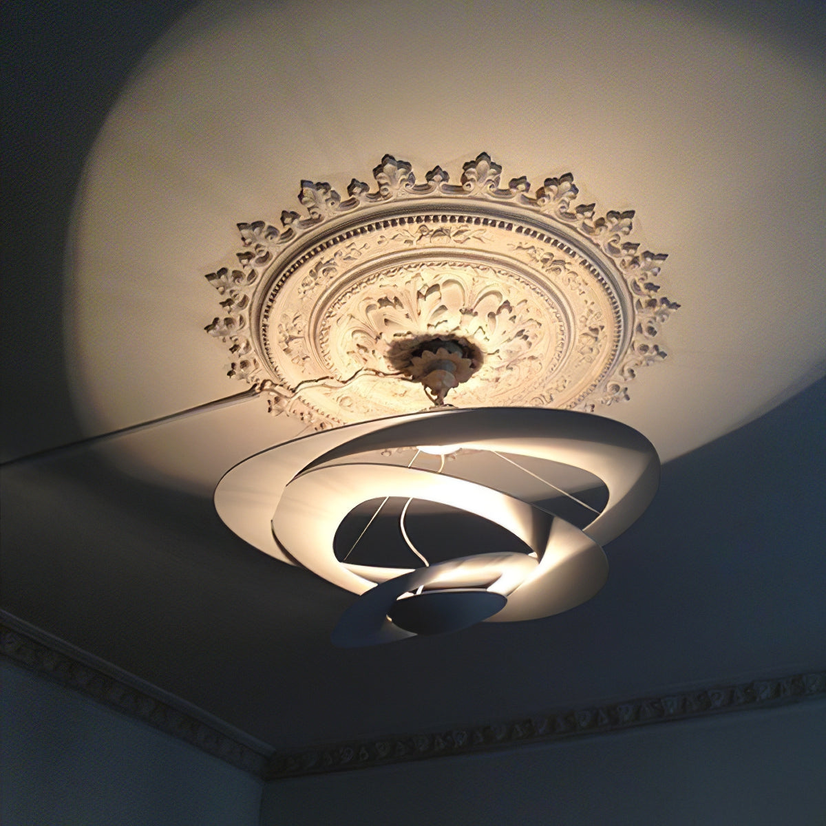 Micro Lustre LED Anneaux Tourbillonnants