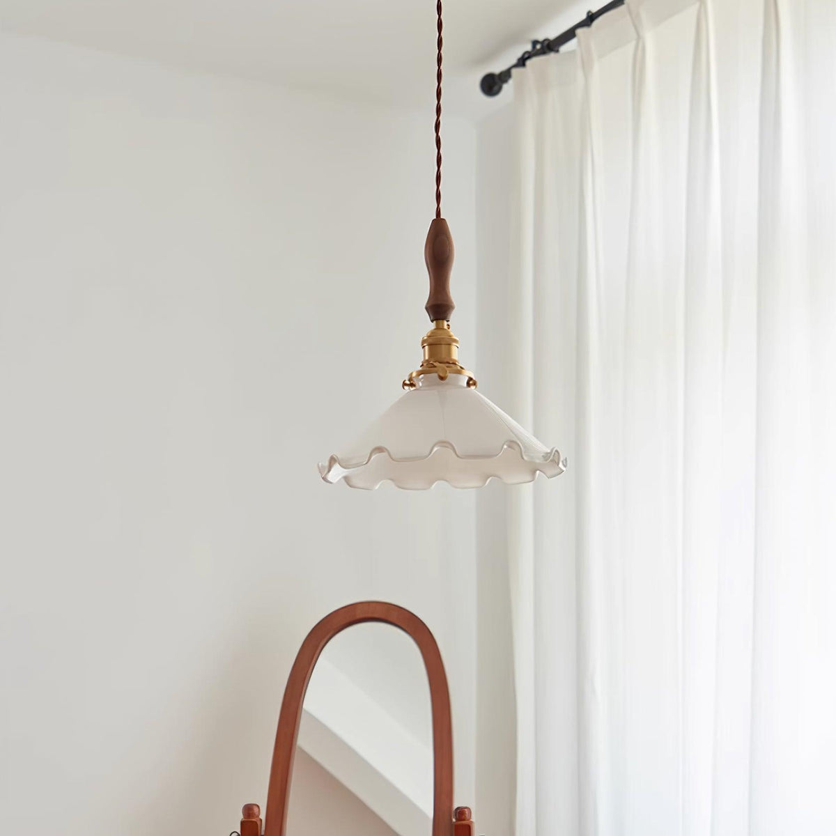Milky Suspension Fleur en Verre Volant Organique