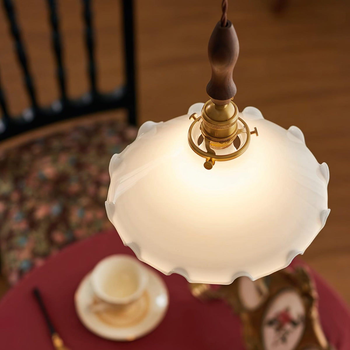 Milky Suspension Fleur en Verre Volant Organique