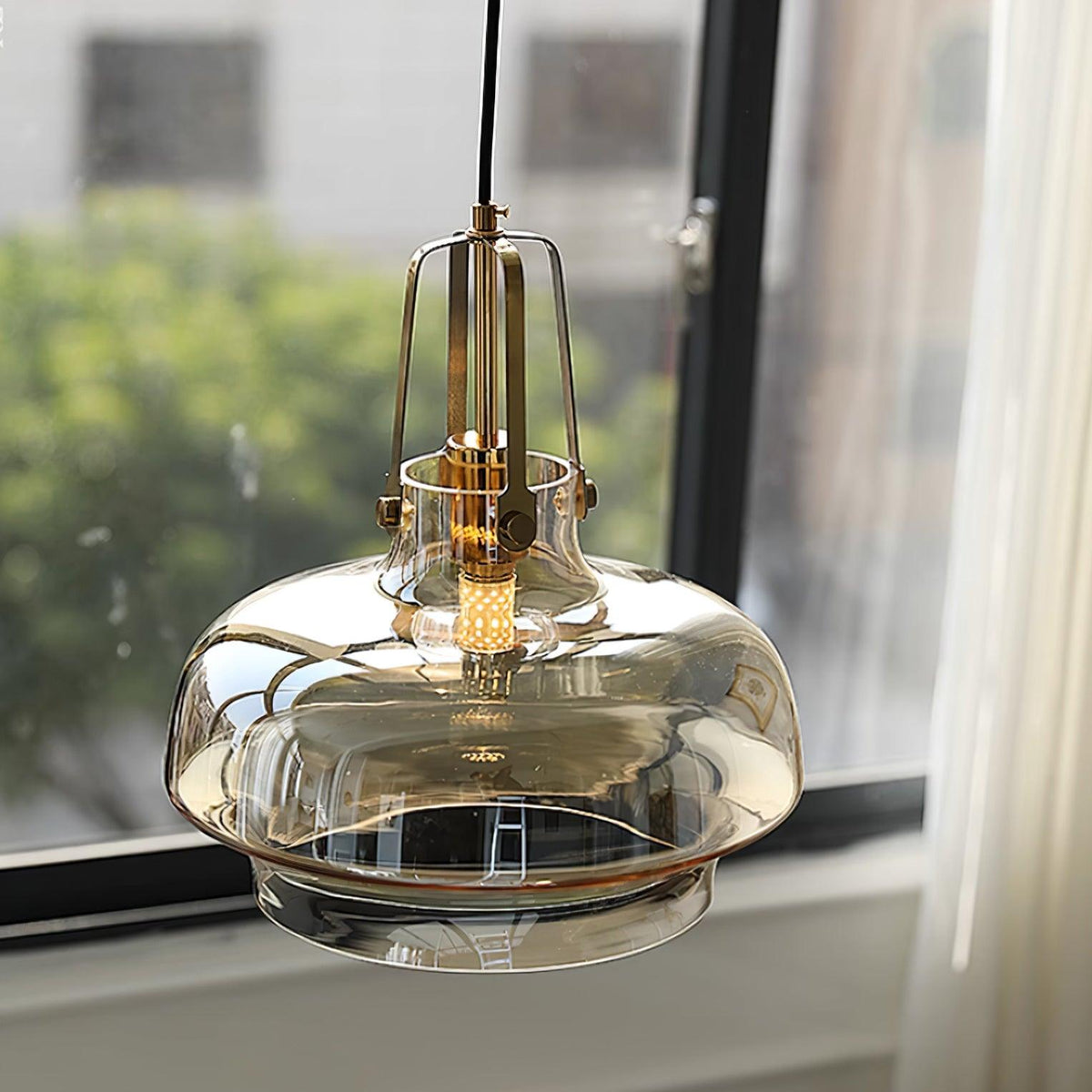 Aurelin Suspension Élégante Verre Ambre