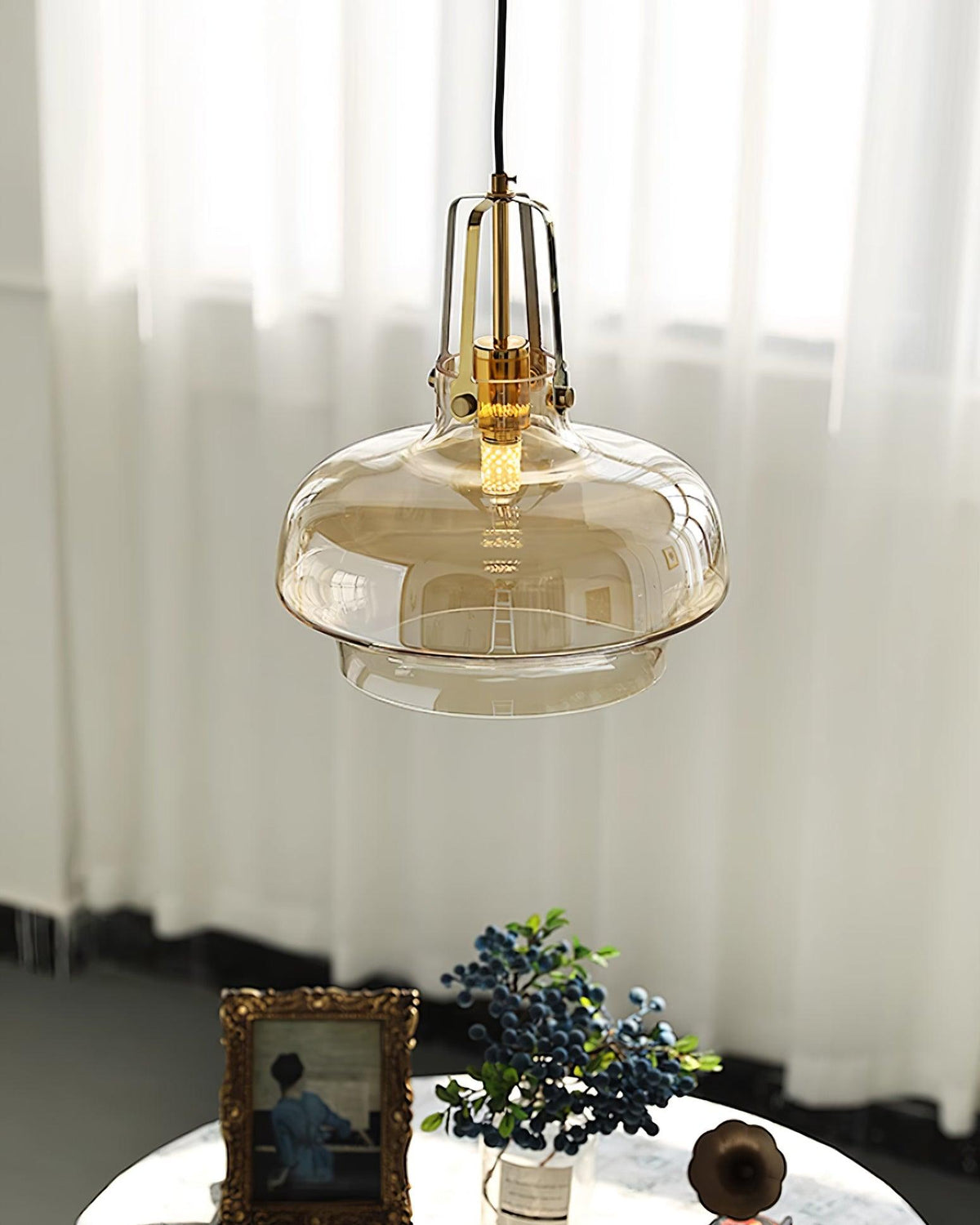 Aurelin Suspension Élégante Verre Ambre