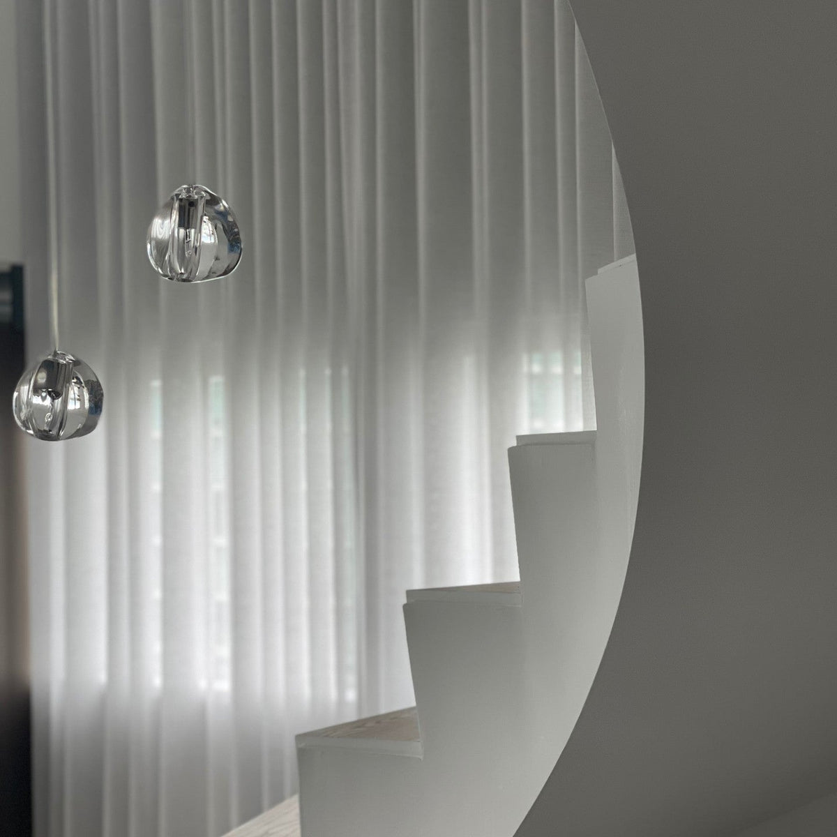 Avynor Suspension Luxe Postmoderne