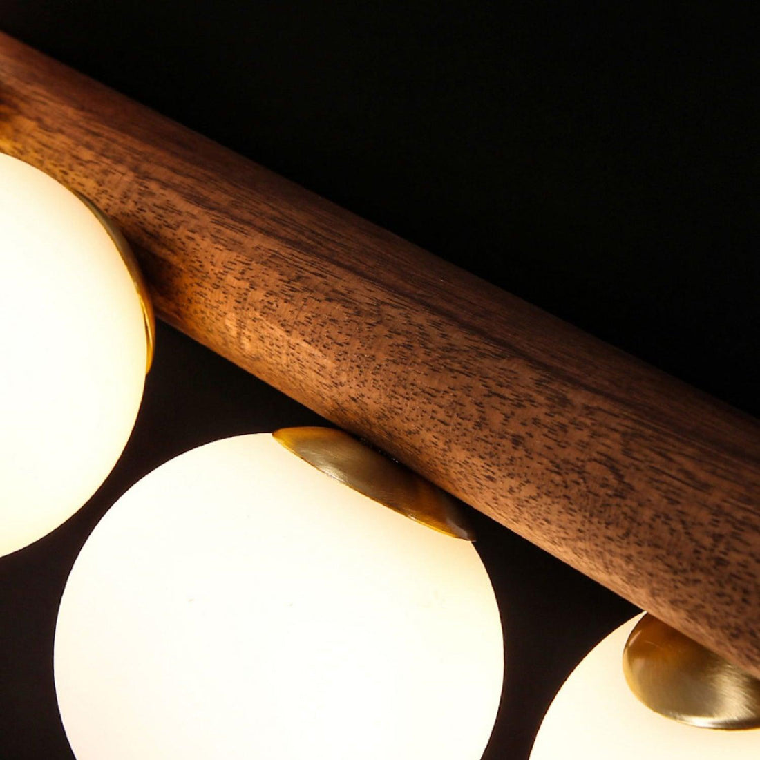 Ardin Lustre Moderne en Noyer et Laiton