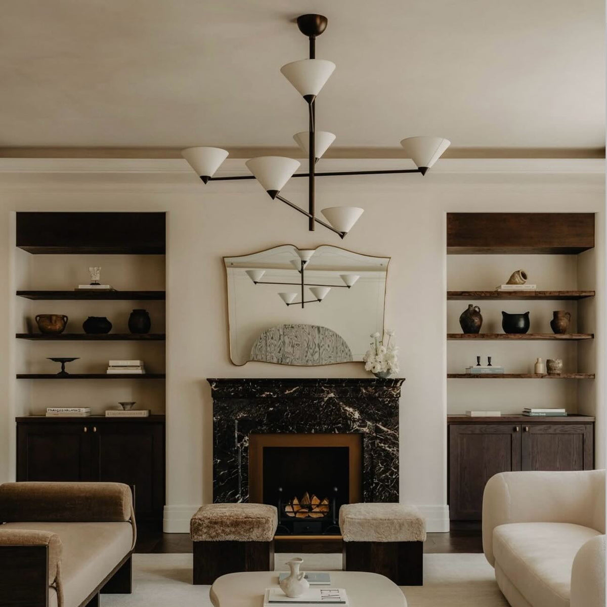 Eurmira Lustre Moderne Haut de Gamme en Tissu Noir Élégant