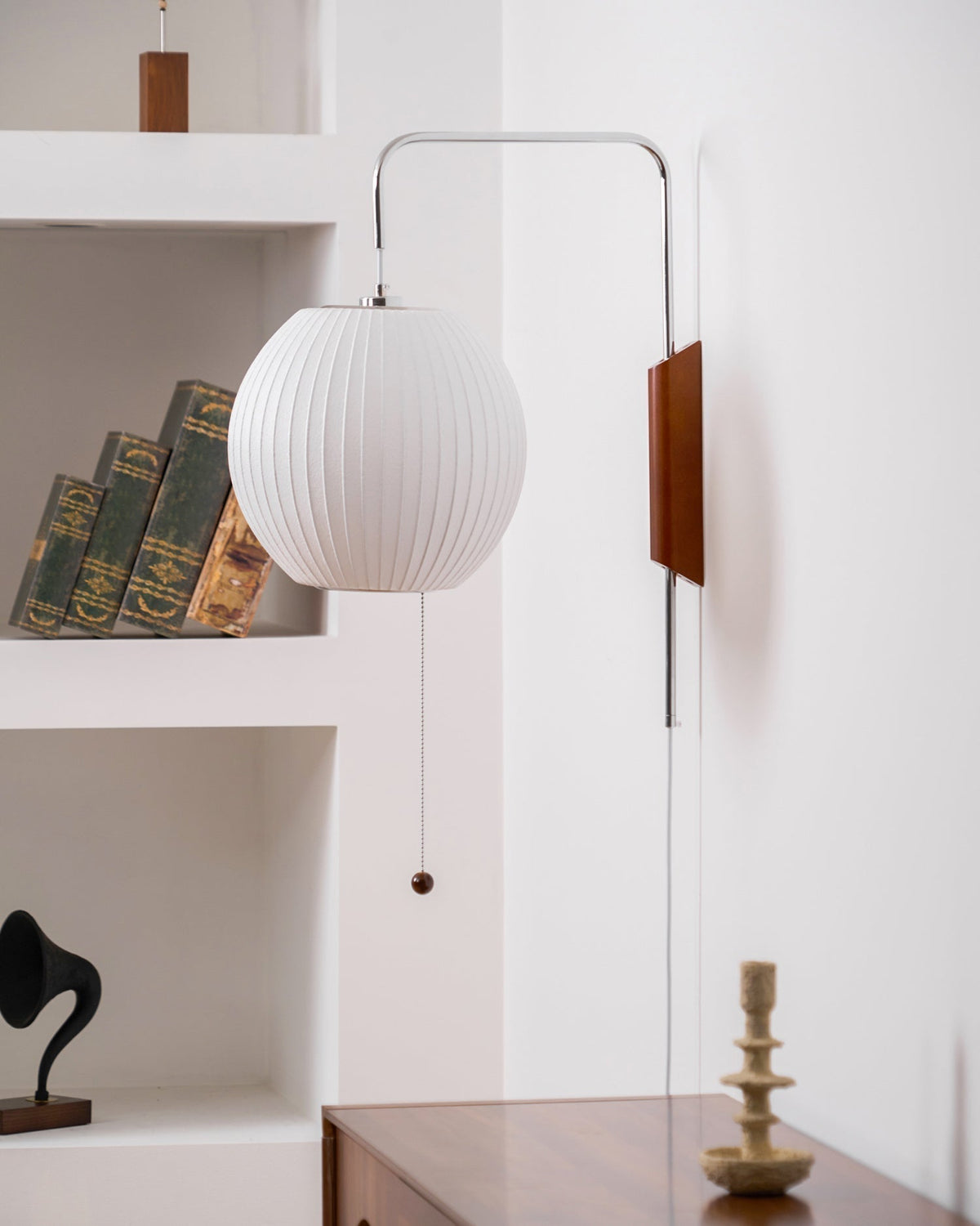 Lustra Wall Sconce Walnut Ball