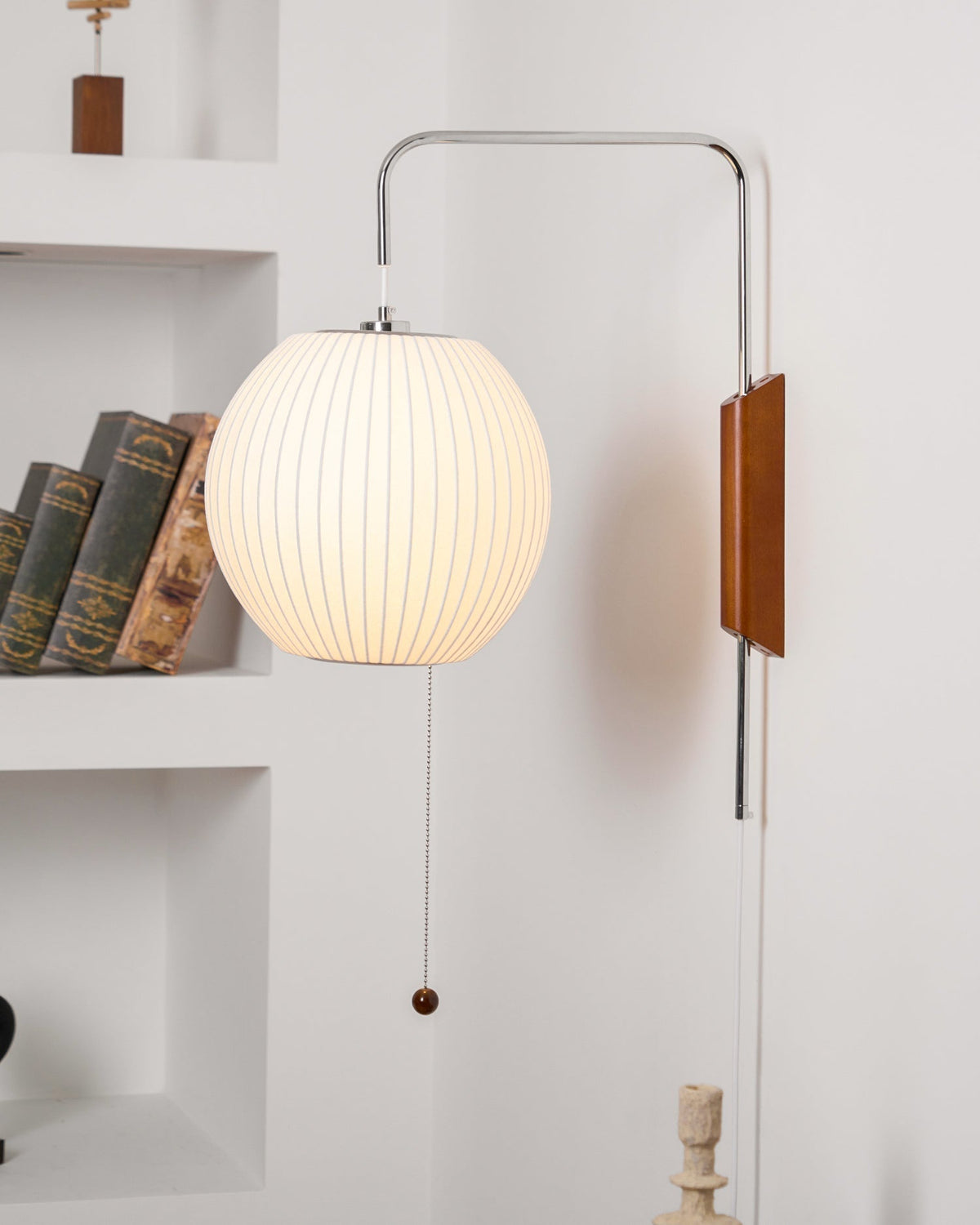 Lustra Wall Sconce Walnut Ball