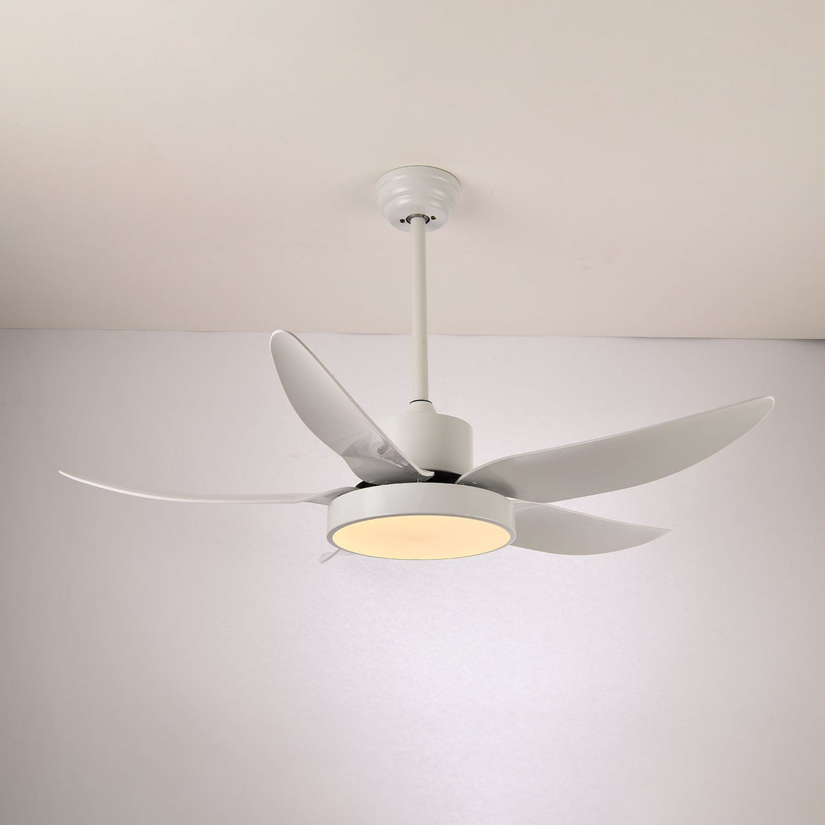 Plafonnier ventilateur moderne Auron