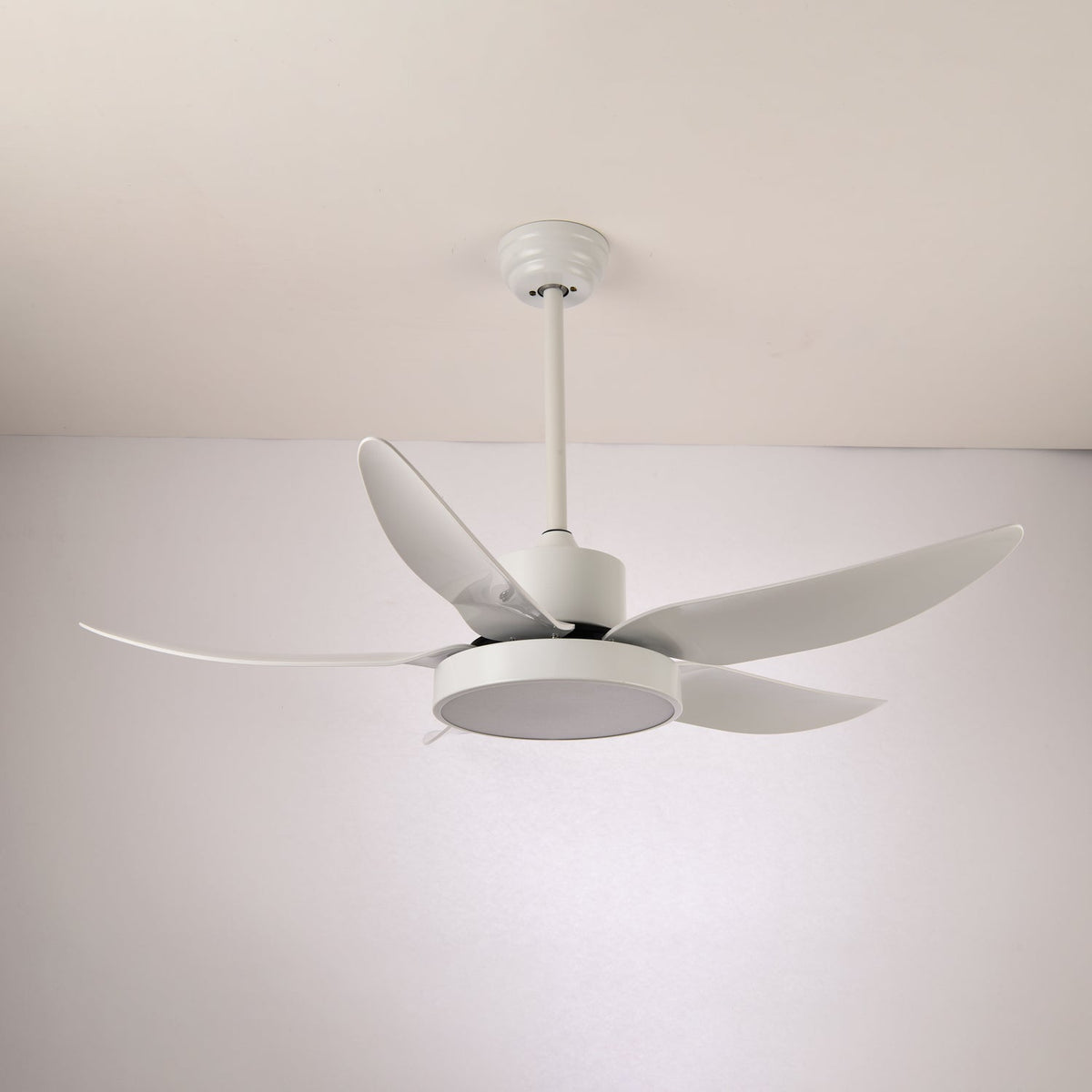 Plafonnier ventilateur moderne Auron