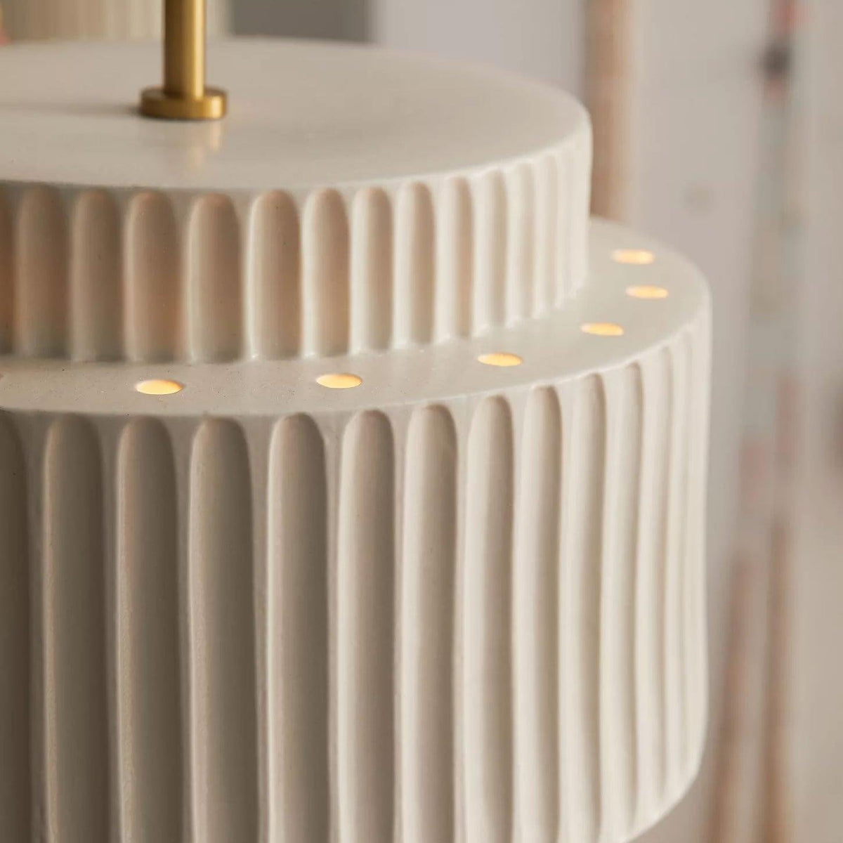 Aurelia Suspension Minimaliste à Cannelures