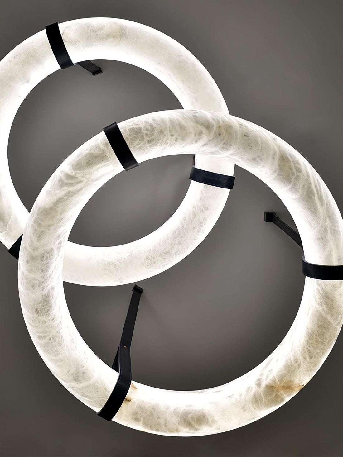 Aira Suspension Lampe Anneau en albâtre Lanières en cuir Luxe scandinave