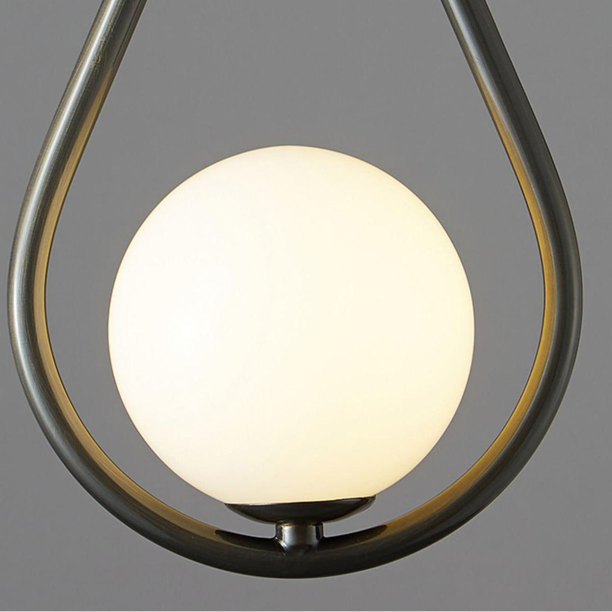 Droplet Suspension en Laiton Moderne