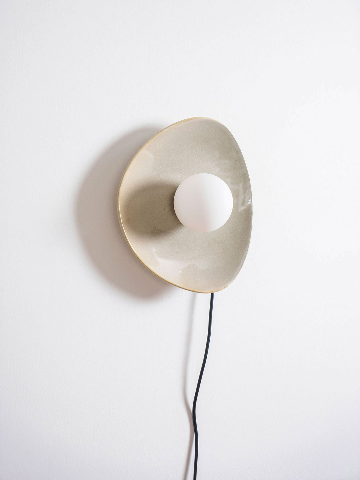 Nancy Pebble Disc Plug-in Ceramics Glass Wall Light
