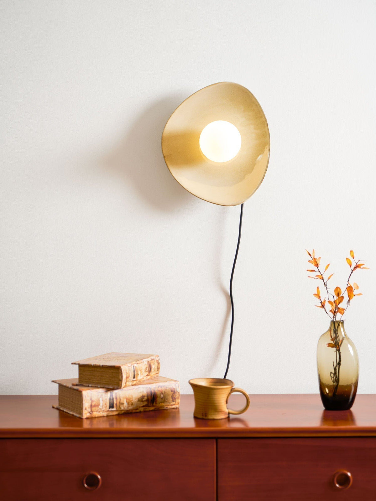 Nancy Pebble Disc Plug-in Ceramics Glass Wall Light
