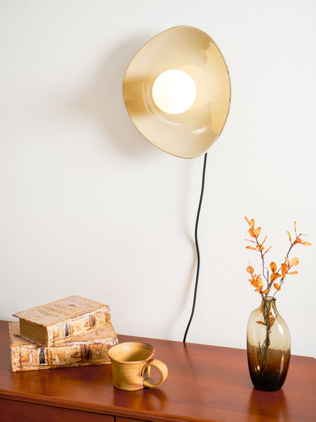Nancy Pebble Disc Plug-in Ceramics Glass Wall Light