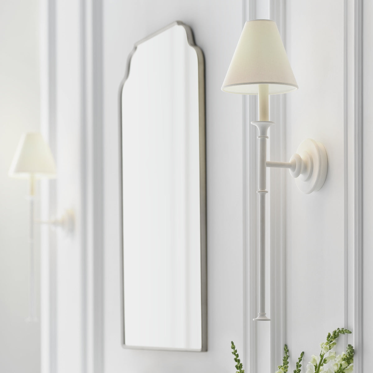 Vivienne Applique Murale en Tissu
