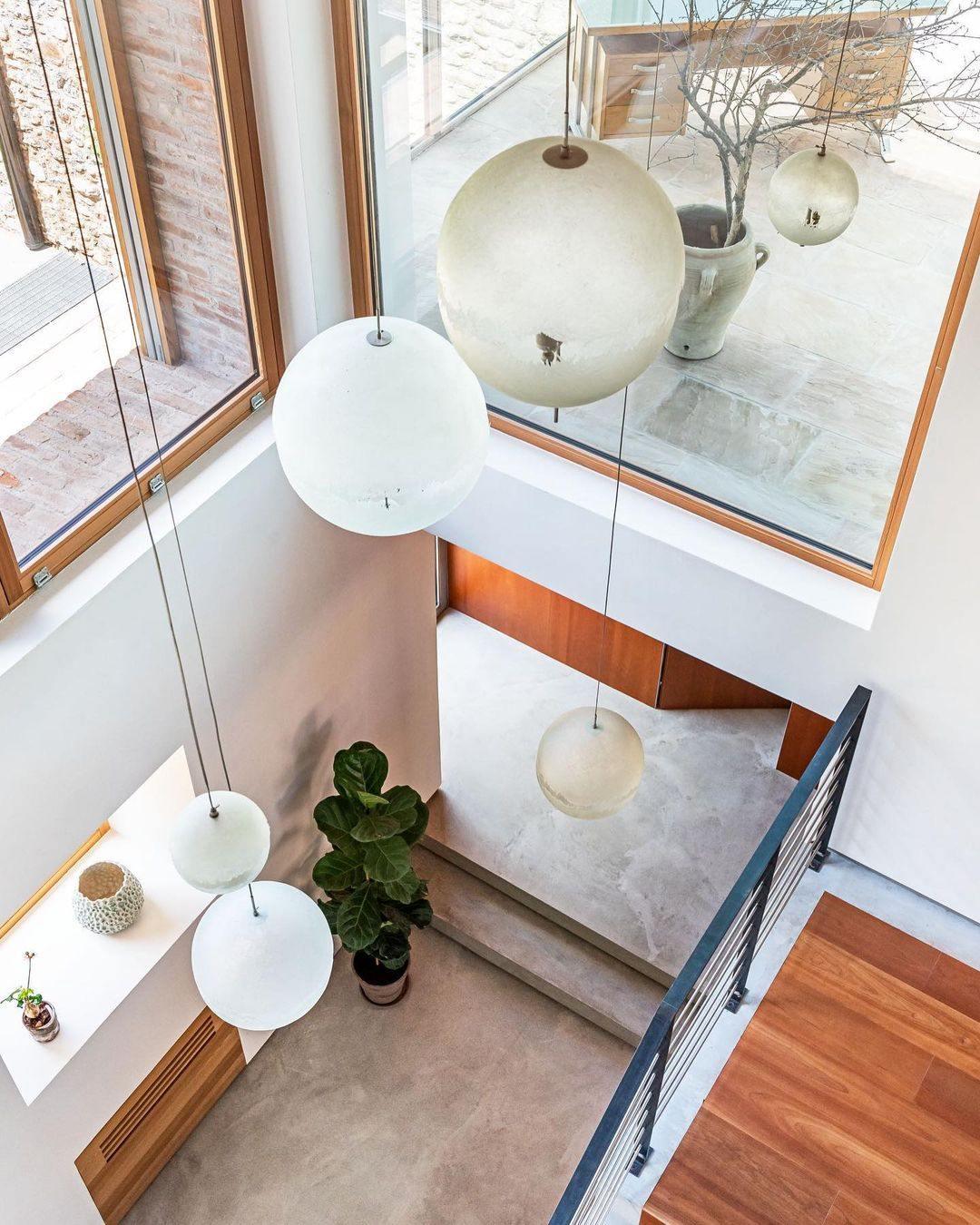 Bravura Futuristic Pendant Lamp
