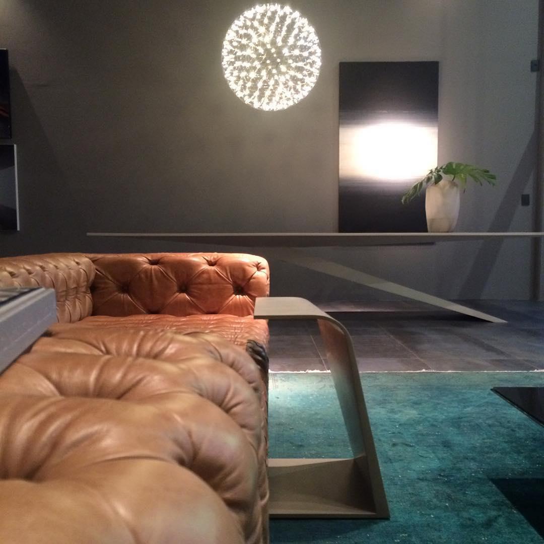 Ivthayra Suspension Boule Dorée de Luxe Postmoderne