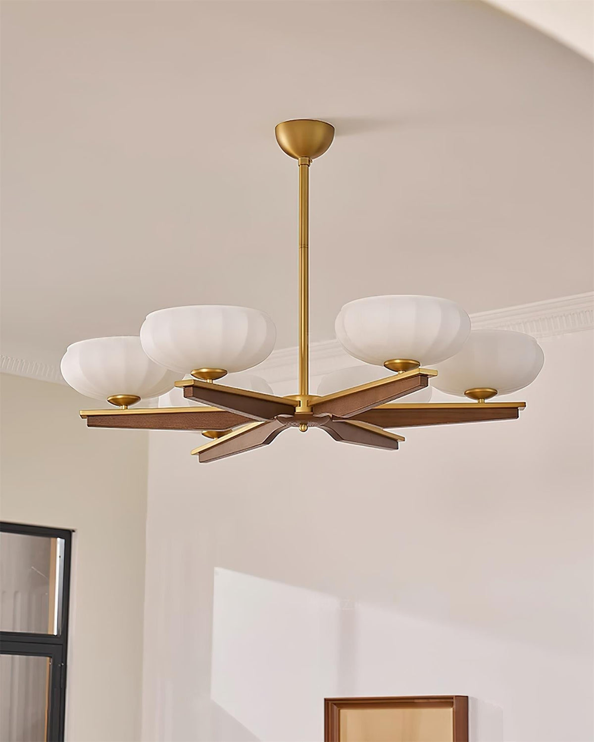 Lustre Bras en Bois de Noyer et Abat-jours en Verre Opale Style Mi-siècle