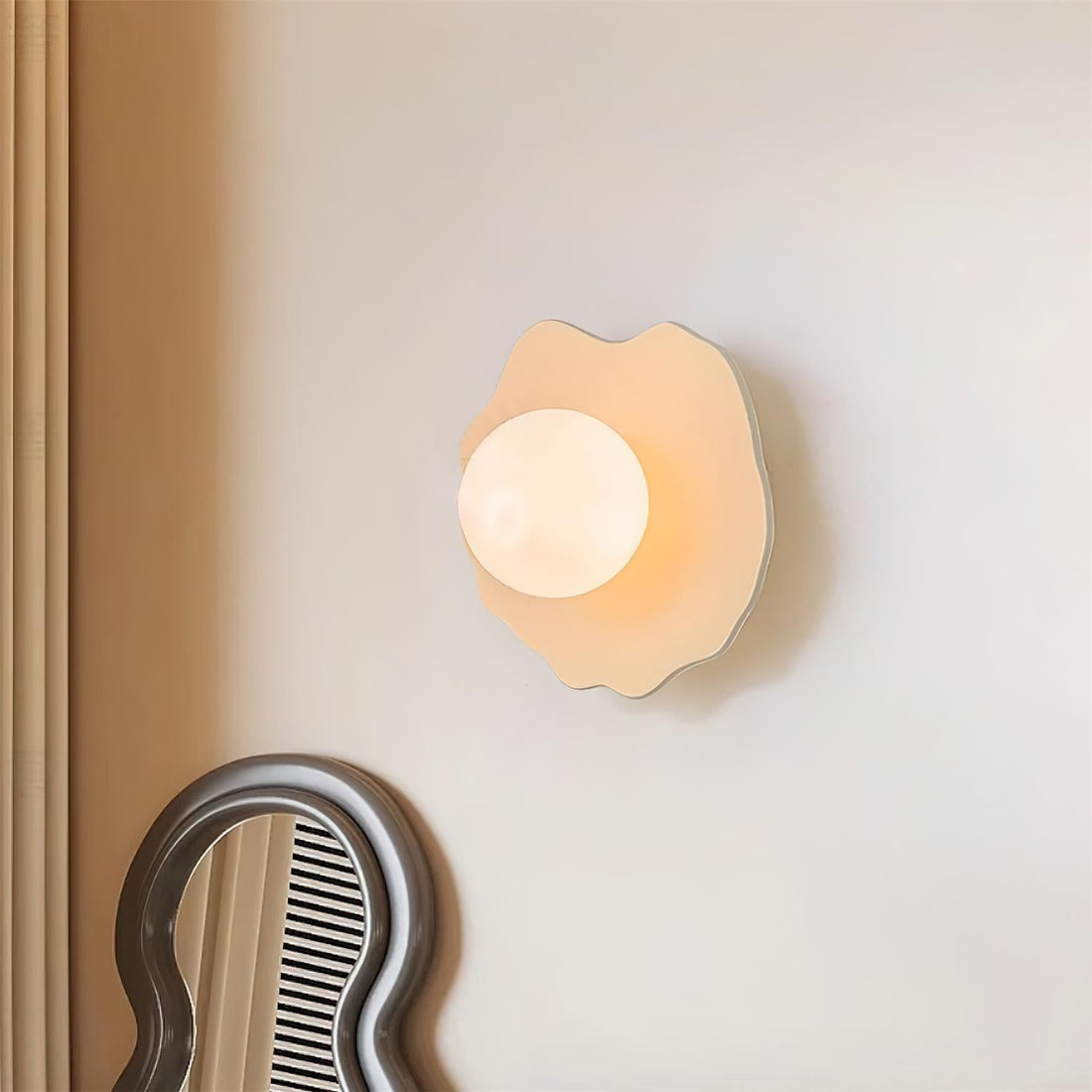 Virelli Applique Murale Disque en Résine Découpé avec Canopée